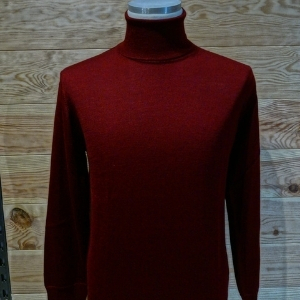 Pull col roulé (rouge)