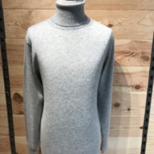 Pull col roulé (gris)